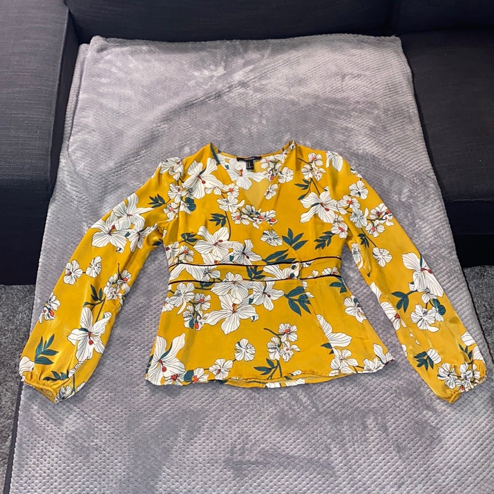 Forever 21 Blouse Silk Size Medium
